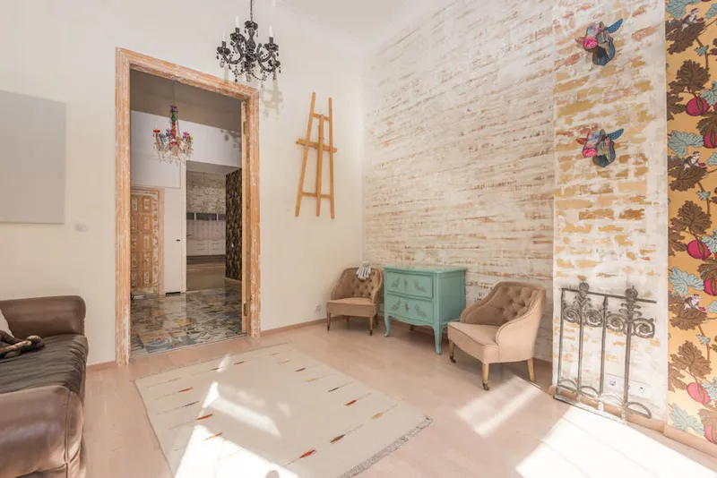 Clean home in Old Colorado City